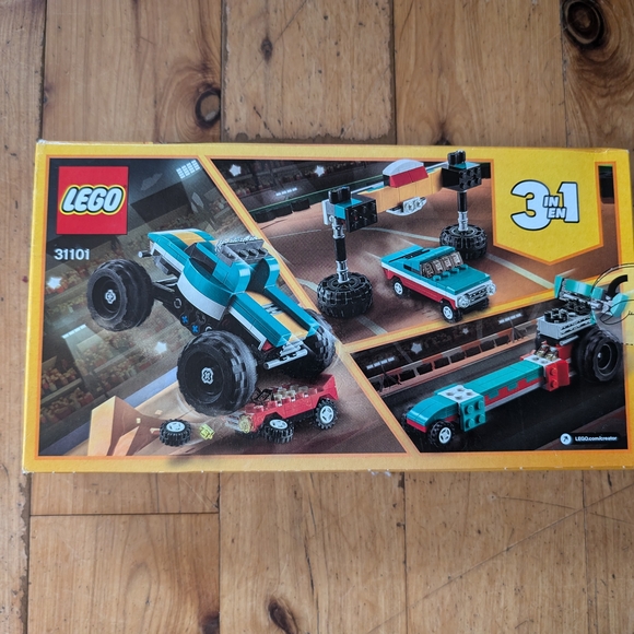 LEGO 31101 Creator 3in1 Monster Truck - Blue and White - Picture 3 of 3